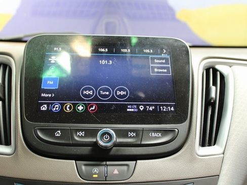 Used 2022 Chevrolet Malibu LT image 17