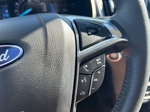 Used 2022 Ford Edge SEL w/ Convenience Package image 24