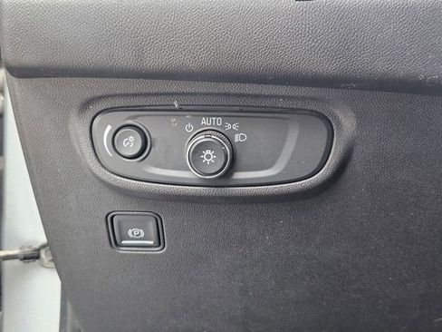 Used 2020 GMC Terrain SLE w/ Driver Convenience Package AWD/4WD image 14