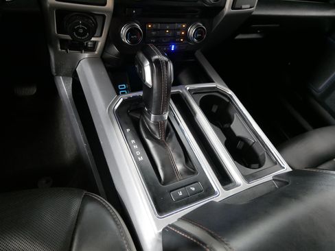 Used 2018 Ford F150 Platinum w/ Equipment Group 701A Luxury AWD/4WD image 24