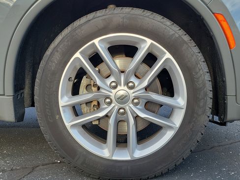 Used 2023 Dodge Durango GT image 5