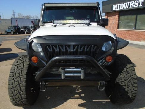 Used 2013 Jeep Wrangler Unlimited Sport image 6