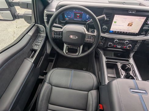 New 2026 Ford F250 Platinum w/ FX4 Off-Road Package image 17