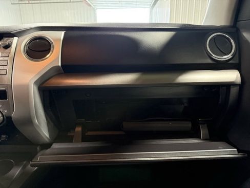 Used 2015 Toyota Tundra SR5 image 22