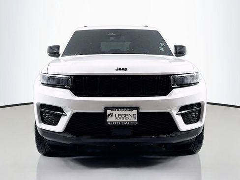 Used 2023 Jeep Grand Cherokee Altitude AWD/4WD image 2