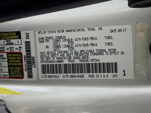 Used 2017 Toyota Tacoma SR image 35