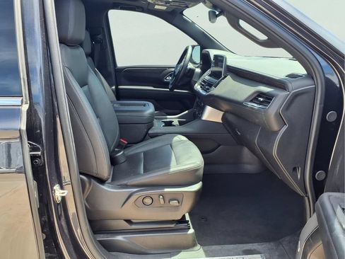 Used 2024 Chevrolet Tahoe LT w/ LT Signature Package RWD image 15