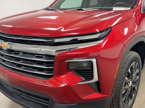 New 2026 Chevrolet Traverse LT w/ Sun and Wheel Package image 9