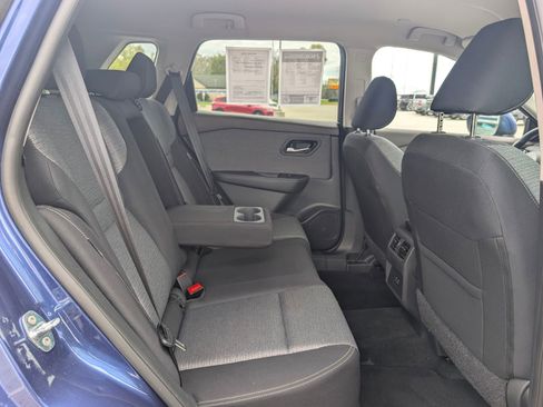 Used 2023 Nissan Rogue SV AWD/4WD image 26
