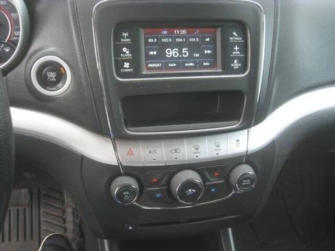 Used 2014 Dodge Journey SXT AWD/4WD image 21
