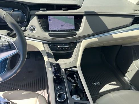Used 2023 Cadillac XT5 Premium Luxury w/ LPO, Floor Liner Package AWD/4WD image 10