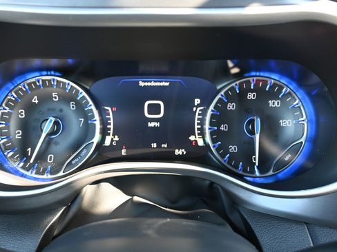 New 2026 Chrysler Pacifica Select image 9