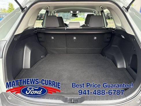 Used 2020 Toyota RAV4 XLE FWD image 13