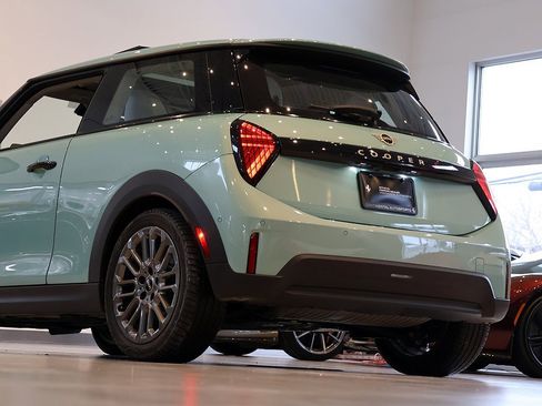 Used 2025 MINI Cooper S image 32