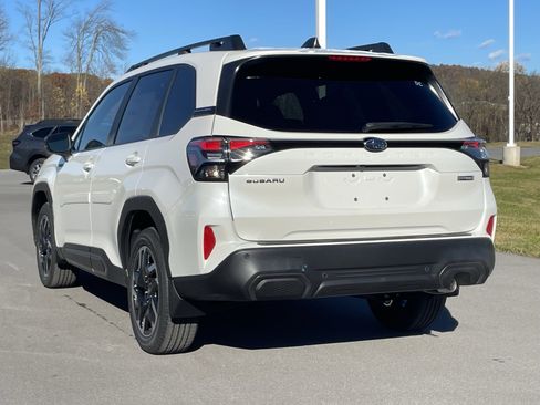 Used 2025 Subaru Forester Limited AWD/4WD image 4
