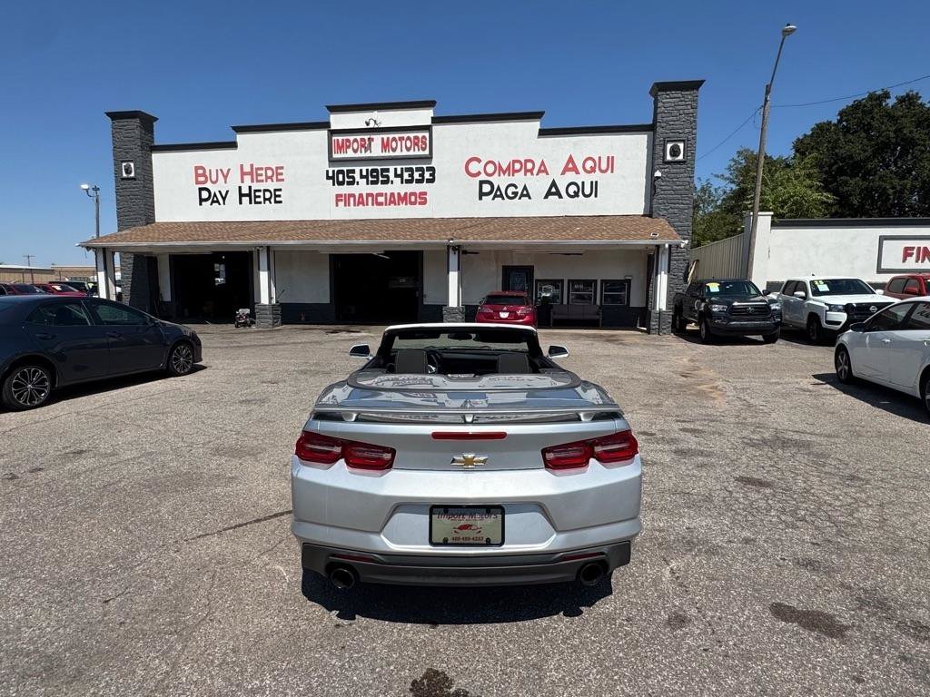 Used 2019 Chevrolet Camaro LT RWD image 6