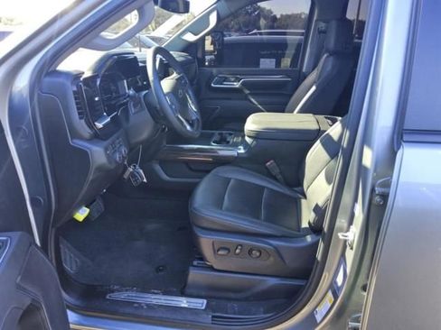 Used 2025 Chevrolet Silverado 2500 LT w/ Trail Boss Package image 7