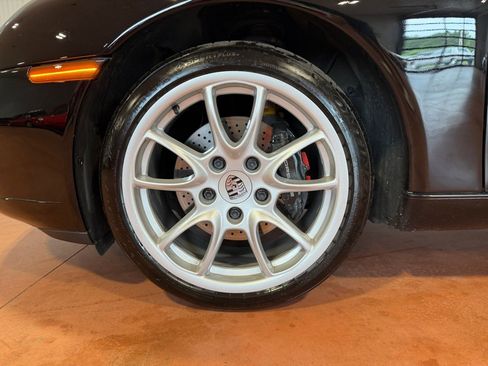 Used 2001 Porsche 911 Carrera 4 AWD/4WD image 16