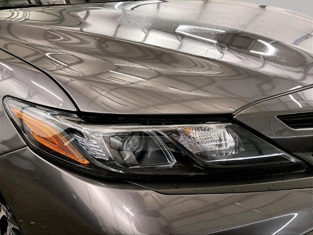 Used 2022 Toyota Camry SE FWD image 27