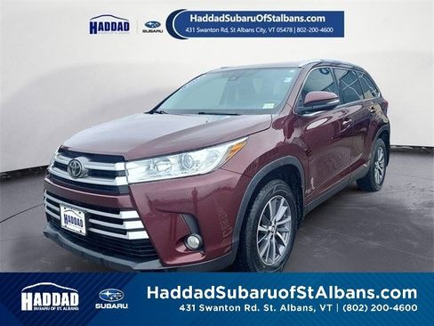 Used 2019 Toyota Highlander XLE image 1
