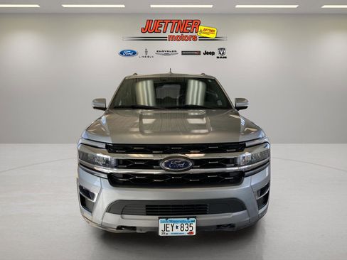 Used 2022 Ford Expedition Max Limited AWD/4WD image 2