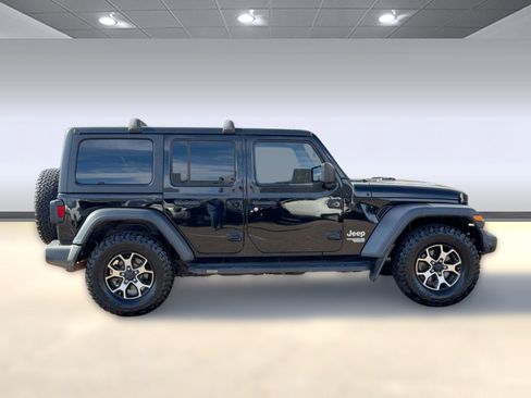 Used 2018 Jeep Wrangler Unlimited Sport image 7
