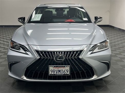 Certified 2025 Lexus ES 350 image 3