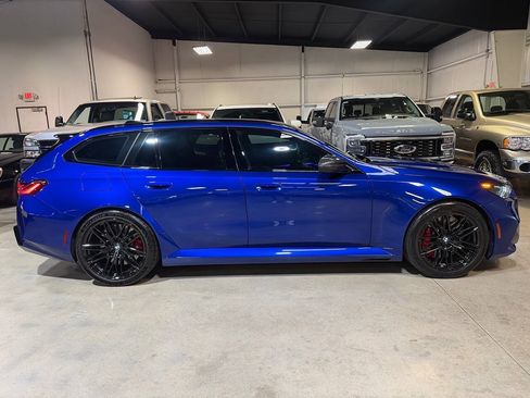 Used 2026 BMW M5 Touring AWD/4WD image 6