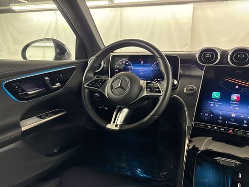 Certified 2025 Mercedes-Benz GLC 350e 4MATIC image 28