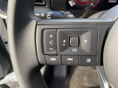 New 2026 Nissan Kicks SV w/ SV Premium Package image 18