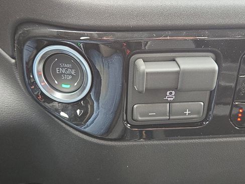 New 2026 Chevrolet Silverado 2500 ZR2 w/ LPO, Dark Essentials Package image 28