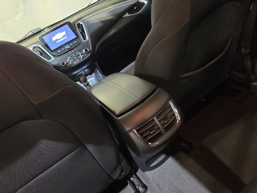 Used 2023 Chevrolet Malibu LT FWD image 21