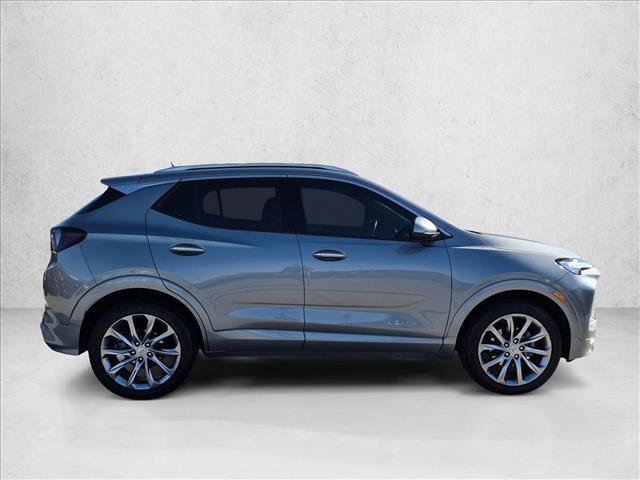 Used 2025 Buick Encore GX Avenir w/ Avenir Technology Package AWD/4WD image 4