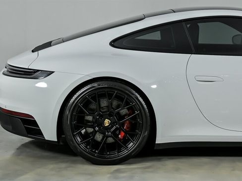 Used 2024 Porsche 911 Carrera GTS RWD image 13