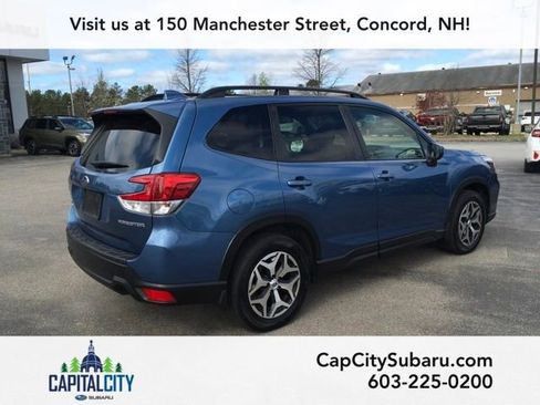 Used 2020 Subaru Forester Premium AWD/4WD image 6