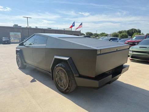 Used 2024 Tesla Cybertruck Cyberbeast AWD/4WD image 2