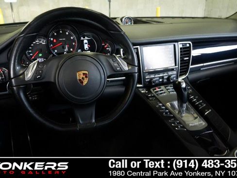Used 2016 Porsche Panamera 4 Edition image 43