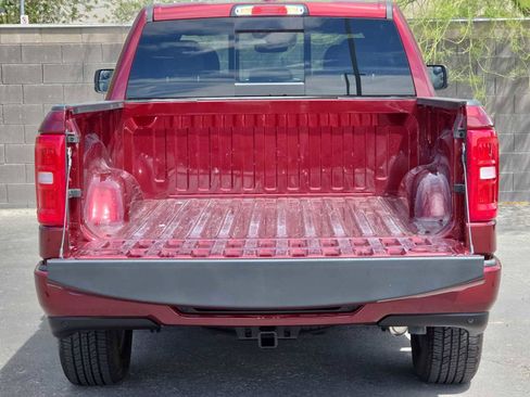 Used 2025 RAM 1500 Big Horn AWD/4WD image 23
