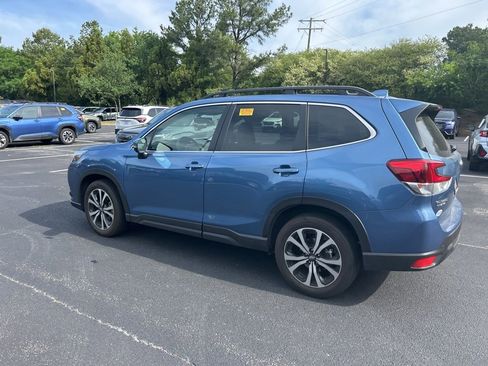 Used 2022 Subaru Forester Limited AWD/4WD image 7