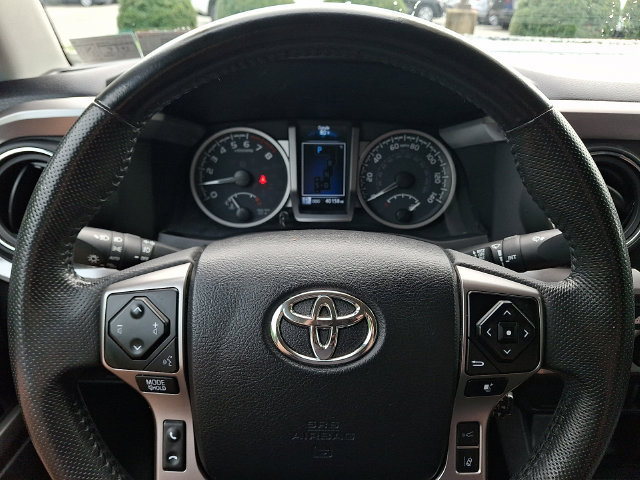 Certified 2023 Toyota Tacoma SR5 AWD/4WD image 18