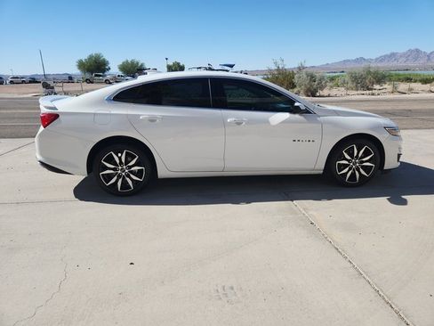 Used 2022 Chevrolet Malibu RS image 4