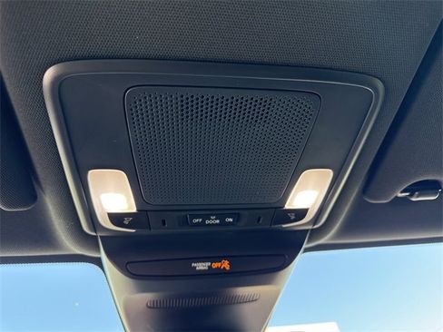 Certified 2023 Honda HR-V Sport image 26