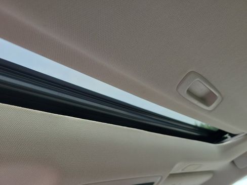 Used 2019 Lexus ES 350 w/ Premium Package FWD image 11