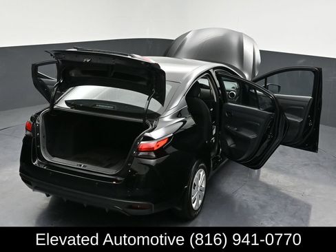 Used 2025 Nissan Versa S w/ Trunk Package image 32