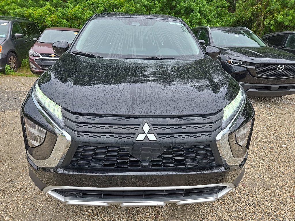 Used 2025 Mitsubishi Eclipse Cross SE AWD/4WD image 2