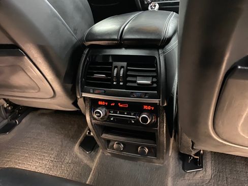 Used 2018 BMW X5 M w/ Executive Package image 40