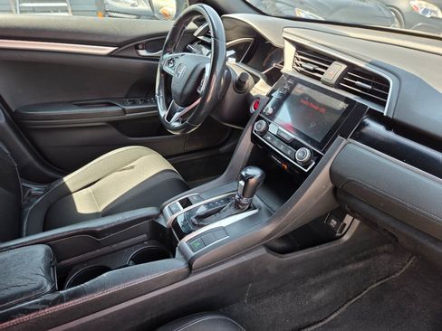 Used 2019 Honda Civic Sport image 16