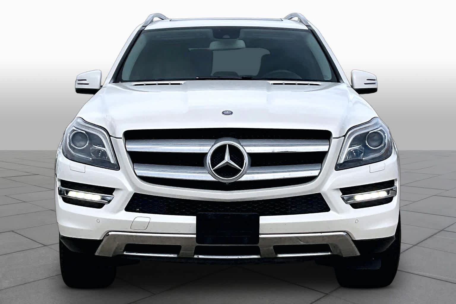 Used 2015 Mercedes-Benz GL 450 4MATIC image 4