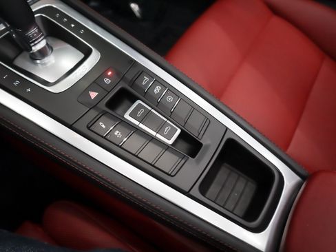 Used 2024 Porsche 718 Boxster S image 20