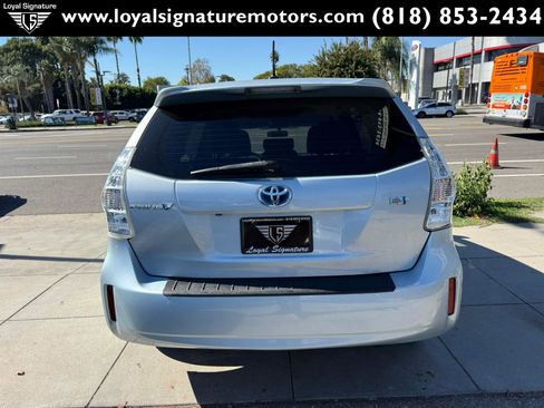 Used 2012 Toyota Prius V Three image 6